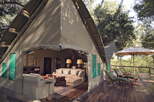 Villa Okavango deck and lounge