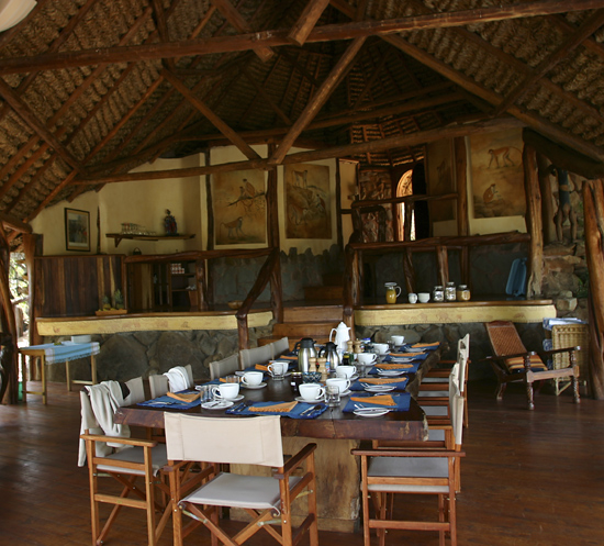 Laragai Dining Room