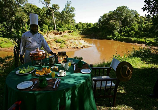 Lunch beside the Mara River