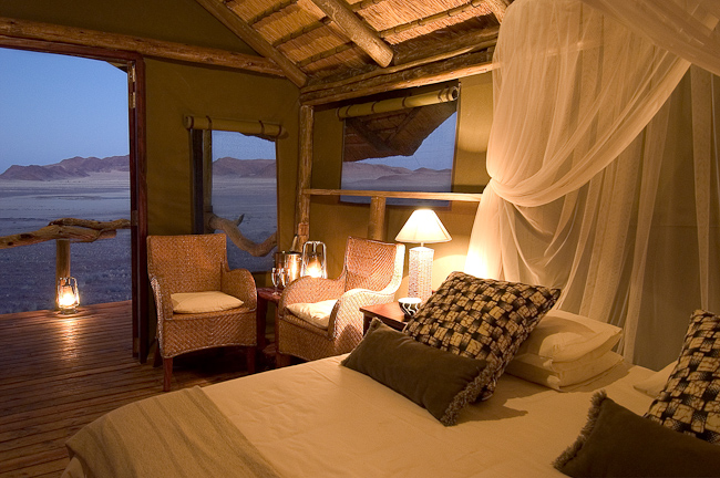 Bedroom and desert view