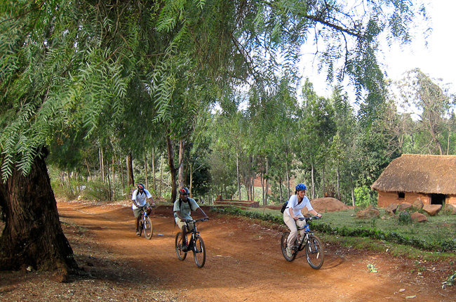 Biking to village of Tloma