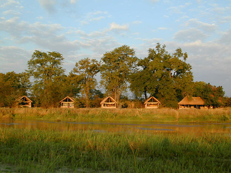 Mwaleshi Camp is a rustic bush camp with four chalets
