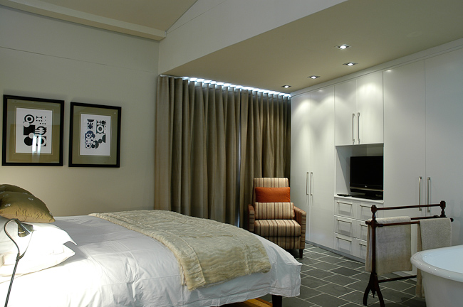 Suite 4 bedroom