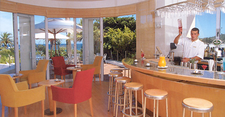 The Sandy B Cocktail Bar at The Bay Hotel