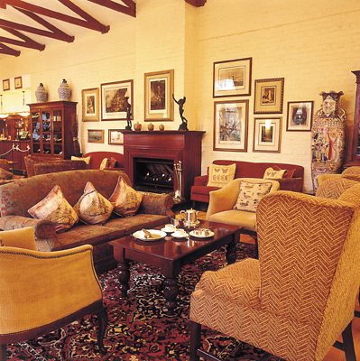 Commodore Hotel Lounge