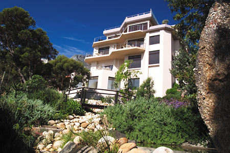 Luxurious Ezard House on the slopes of Table Mountain