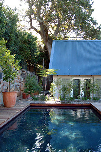 Bellegables Cottage and pool