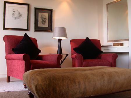 Kensington Place Hotel guest suite lounge