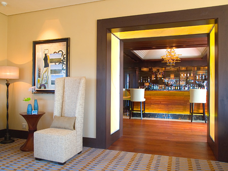 Bar entrance from lounge