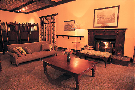 Conference lounge, Long Lee Manor House, Shamwari
