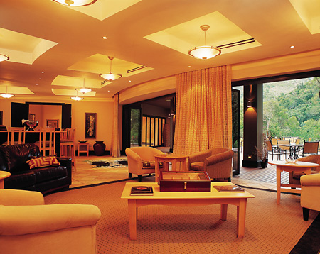 Guest lounge and terrace, Eagles Cragg Lodge, Shamwari