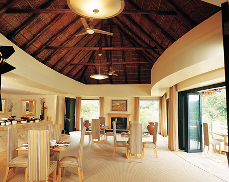Dining area, Eagles Cragg Lodge, Shamwari