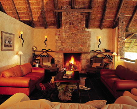 Guest lounge, Bayethe Lodge, Shamwari Game Reserve
