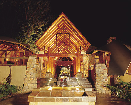 Eastern & African flavors dominate Tsala Treetop Lodge