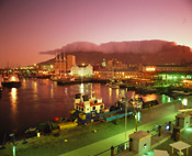 Cape Town: Victoria & Alfred Waterfront at twilight